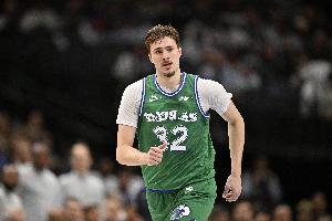 ROY稳了？弗拉格4次半场25+其他新秀1次 14次半场20+超其余之和