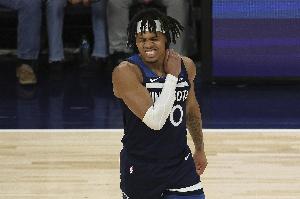 芬奇:小香农增加得分选择 我们多点开花 是征战季后赛的理想状态