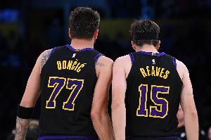 雷迪克:若赛季能延长&东里就能回归 他们都在积极进行康复治疗