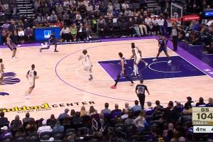 科尔咋排的阵啊?勇士主力时间限制到了 关键时刻只能用二阵