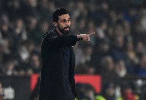 不满判罚！阿韦洛亚：哪怕在月球姆巴佩那下都是点球！动作很明显