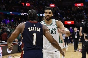 锁定东四~次轮避开绿军至关重要 哈登防守短板使骑士极度依赖进攻