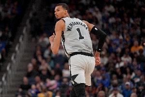 势不可挡!文班亚马半场16中9砍下24分7板1助1帽 首节独得16分