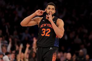 高效两双!唐斯12中8轻松拿下22分10篮板5助攻