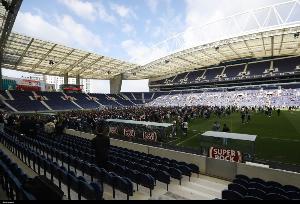 R.I.P.葡媒：84岁诺丁汉森林球迷在欧联杯比赛后去世