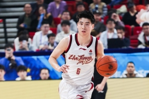 正负值+15最高！程帅澎半场6中4拿13分3助 三分4中3