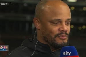 卡恩建议穆西亚拉放弃世界杯？孔帕尼：卡恩自己骨折了都会去参赛