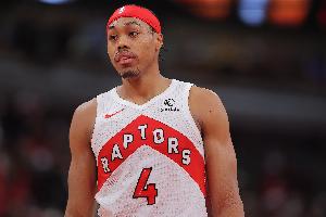 巴恩斯:能进最佳阵和防阵的评选名单 说明我场上尽了最大努力