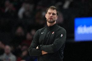 斯普利特：波波维奇告诉我 对球员既要严格要求也要给予关爱