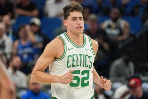 生涯之夜！加尔扎18投10中&三分6中3 砍下27+12&得分生涯新高