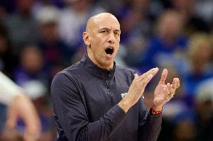 帅位很稳！Amick：国王队有意让克里斯蒂继续执教