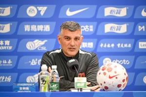 阿洛伊西：韦世豪吃牌后控制了自己 我们主客场都有很强竞争力