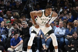 字母：坦诚沟通让我的婚姻美好 但目前我和老板&GM的沟通是单向的