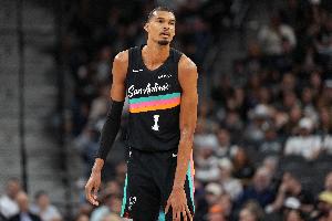 维拉纽瓦:联盟正在走向全球化 文班就是下一个联盟门面