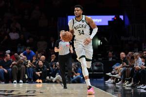 里弗斯:不清楚字母哥的未来 他依然想要夺冠