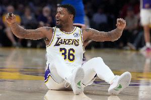 斯玛特:失去东里确实让人情绪低落 但也提振了我们的斗志和信心