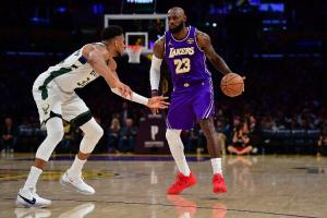 名记：多队管理层预期 老詹字母小卡中有两人甚至全部都可能换队