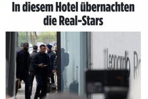图片报：皇马全队抵达慕尼黑备战拜仁，为便利选择入住四星级酒店
