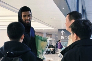 来了！媒体人：广厦男篮的新外援马利克·威廉姆斯已经到位