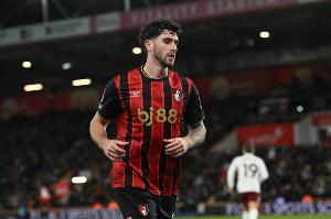 奥莱报:多家豪门俱乐部有意塞内西,球员梦想参加世界杯