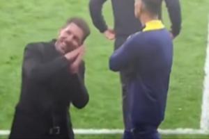 晚安，巴萨！西蒙尼赛后满脸笑意，摆“晚安”姿势嘲讽巴萨球迷