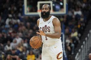 斯特鲁斯:哈登对比赛的阅读方式非常独特 和加兰完全不一样