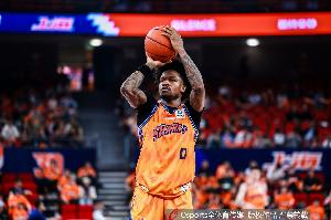 全场16罚7中！媒体人：上海关键时刻7罚1中 罚球基本功成隐患