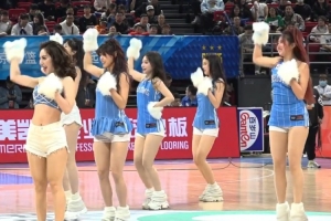 活力四射!媒体人分享北京队主场巅峰啦啦队精彩表现