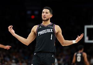 葬送胜利！太阳今天罚丢了9个球最终惜败4分 布克一个人就丢5个