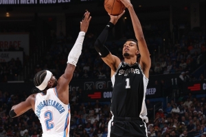 追梦:本赛季亚历山大比文班更有资格获MVP 也许明年文班有机会