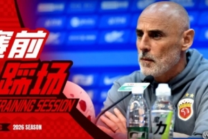 宣战 • 球队紧密团结,为身上的战袍全力拼搏