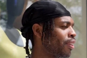 希尔德:我自幼家境贫寒但这没能定义我 有钱后要学会对他人说不