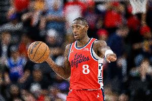 勤勤恳恳!克里斯·邓恩打满82场 场均贡献7.3分3.6助1.6断