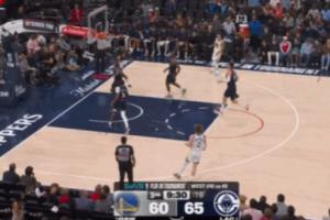 非常丝滑!库里面对贴防突入内线 拉杆上进追进比分