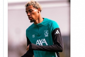 巴黎圣日耳曼官方社媒留言:祝埃基蒂克早日康复