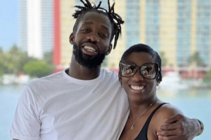 贝弗利:赛场外我是绝对的妈宝男 和威少&浓眉吃饭我都主动买单