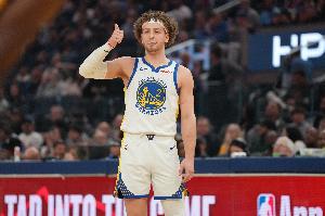 继续保持状态!波杰姆斯基上半场8中4得12分5板 三分5中2