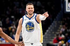 高效独角兽!波尔津吉斯12投8中&三分6中3 得到20分5板5助1断2帽