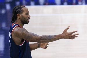 伦纳德:调查的事你们得去问NBA 我毫无压力&认为我们会没问题