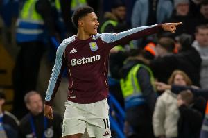 推射空门！沃特金斯助阿斯顿维拉取得领先，解锁维拉生涯第100球