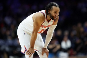 老里：老鹰每个球员都会去打布伦森的 后者将会筋疲力尽