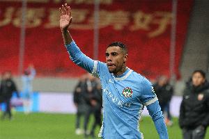 直播吧：河南外援古斯塔沃自称身体不适，去上海治疗引发队内不满