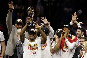 范乔丹：小卡刚被交易至猛龙还说不想来 但连保安都知道要夺冠了