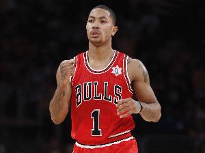 2009年的今天：20岁的罗斯季后赛首秀砍36分11助 带队击败绿军