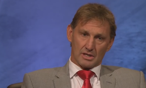 亚当斯：我一直对阿森纳的领导力有所疑虑，赖斯应该担任队长