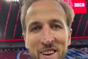 凯恩社媒寄语球迷：再次夺冠感觉太棒了，本赛季我们还有很多目标