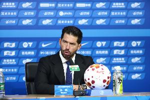 莫拉：这周的准备时间比较短，我们主要还是以球员的恢复为主