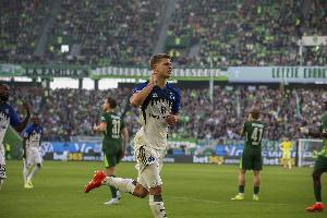 图片报：武什科维奇膝关节损伤程度比预估更严重，将继续缺席比赛