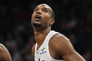 场均18.2分9板1.7帽！上赛季DPOY莫布里没有获得任何选票